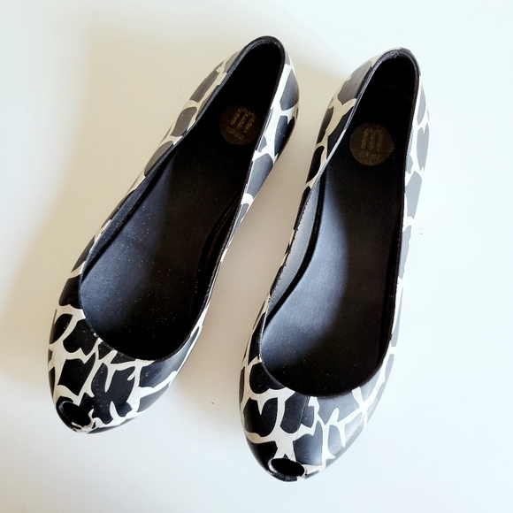 M Melissa Ultragirl Giraffe Animal Print Flats 6 - Picture 1 of 6
